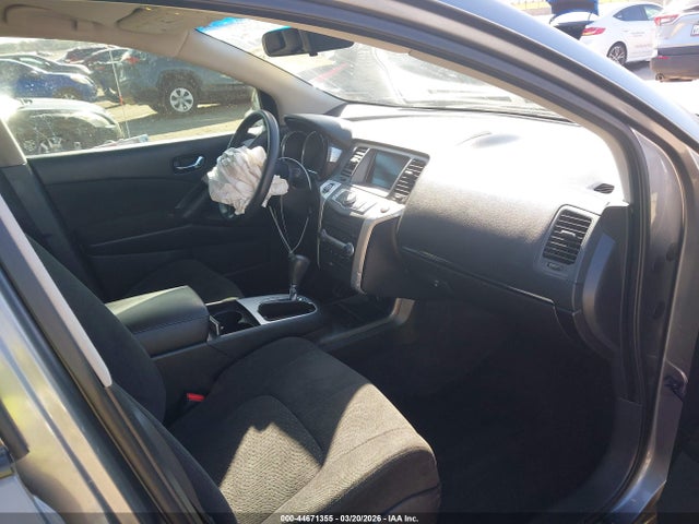 Nissan Murano S