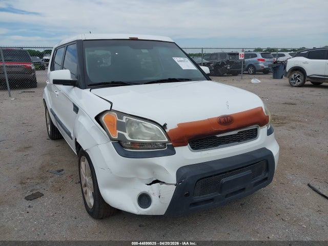 Salvage Kia Soul Image