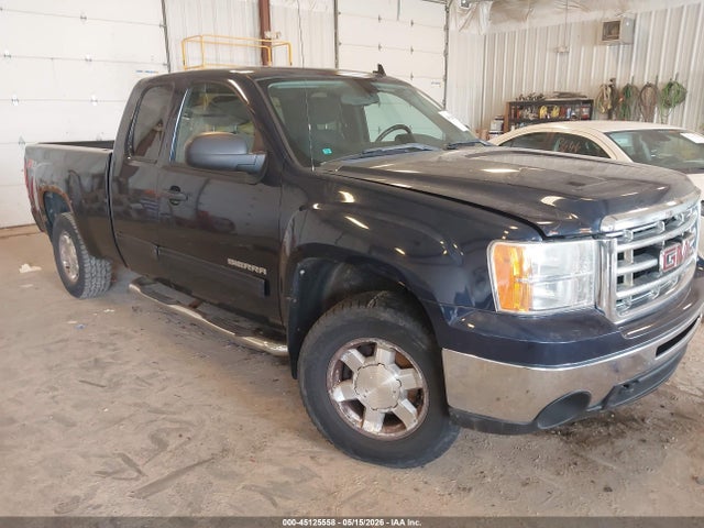 Salvage GMC Sierra 1500 Image