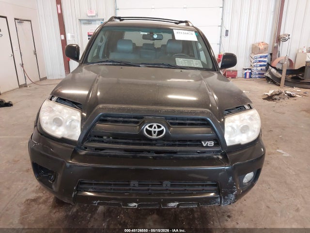 Toyota 4Runner Limited V8