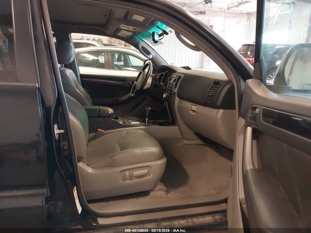 Toyota 4Runner Limited V8