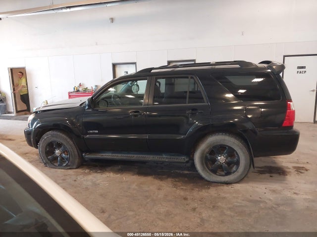 Toyota 4Runner Limited V8