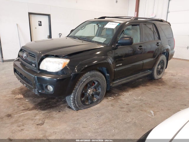 Toyota 4Runner Limited V8