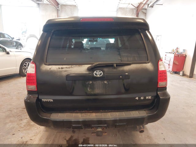 Toyota 4Runner Limited V8