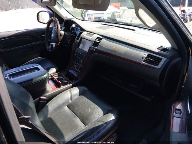 Cadillac Escalade Premium