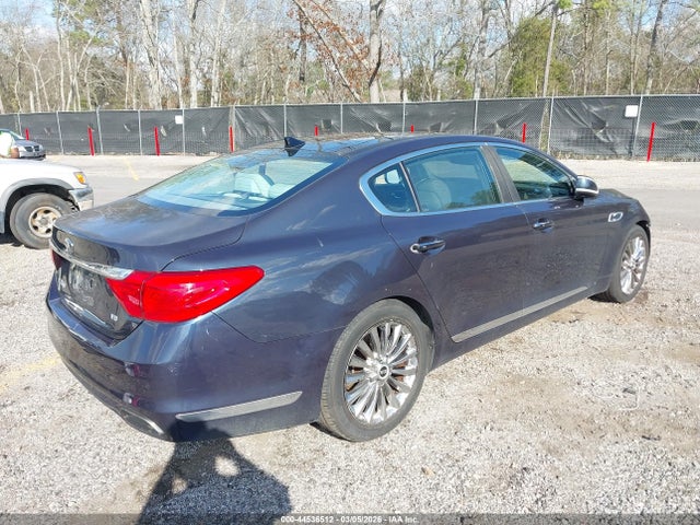 Kia K900 Luxury