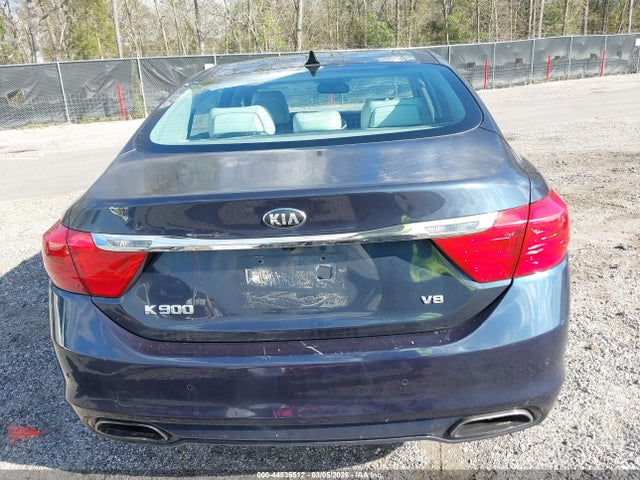 Kia K900 Luxury