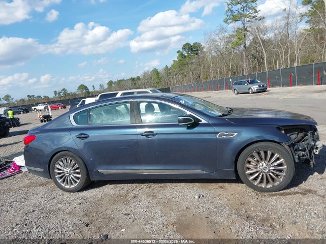 Kia K900 Luxury