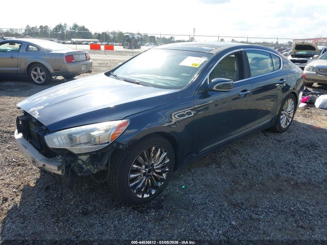 Kia K900 Luxury