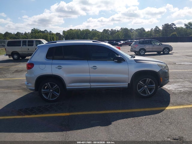 Volkswagen Tiguan 2.0t Sport