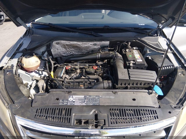 Volkswagen Tiguan 2.0t Sport