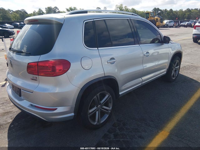 Volkswagen Tiguan 2.0t Sport