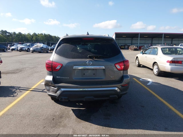 Nissan Pathfinder Sv