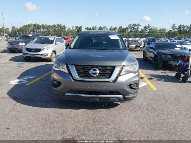Nissan Pathfinder Sv