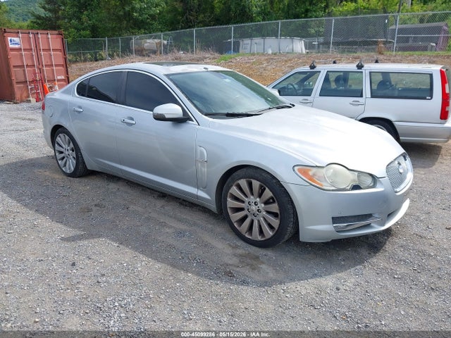 Salvage Jaguar XF Image