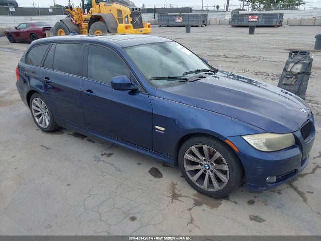 Salvage BMW 3 Series Image