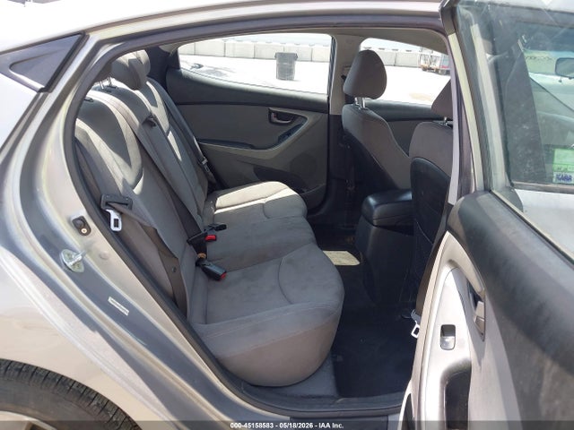 Hyundai ELANTRA Se