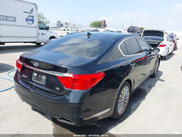 Kia K900 Luxury