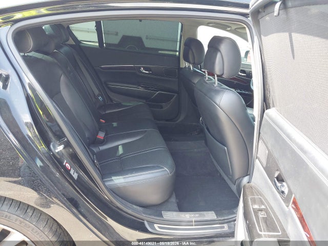 Kia K900 Luxury