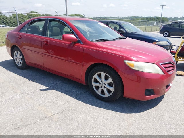 Salvage Toyota Camry Image