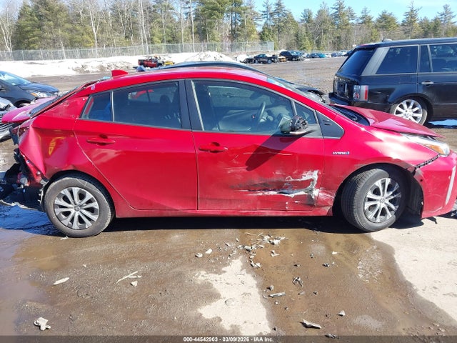 Toyota Prius Le Awd-e