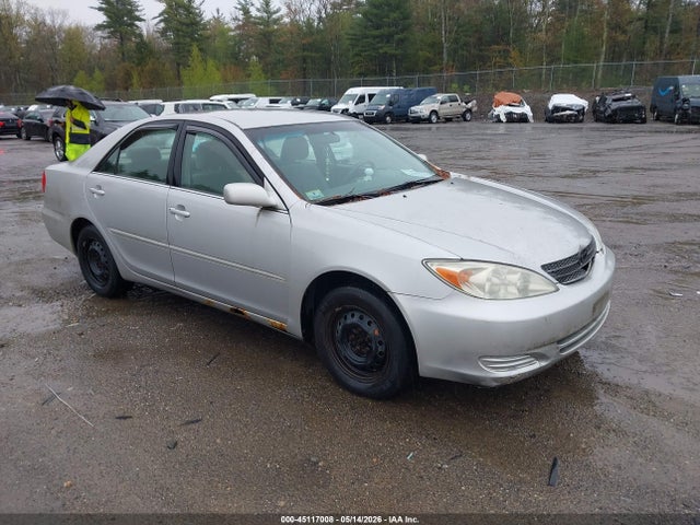 Salvage Toyota Camry Image