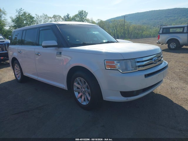 Salvage Ford Flex Image