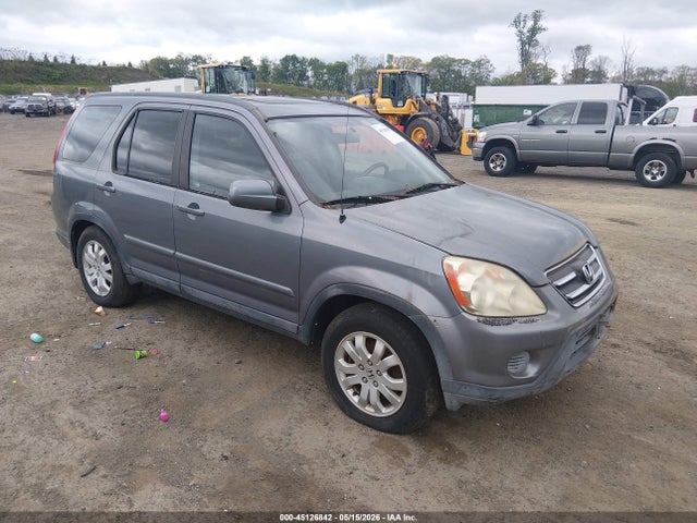 Salvage Honda CR-V Image