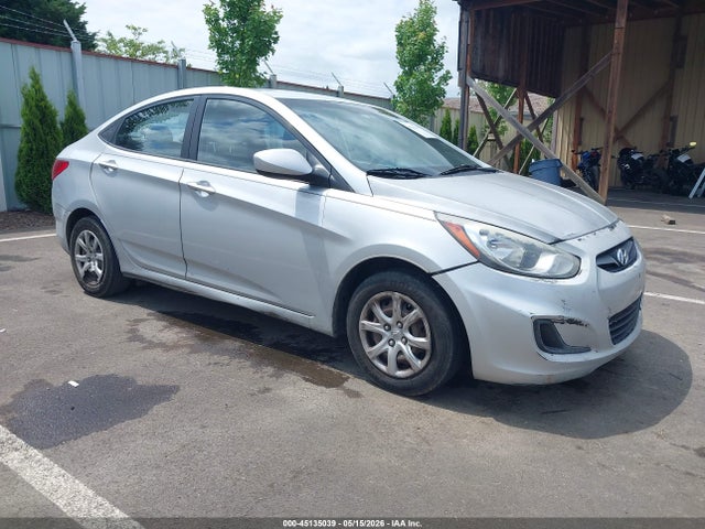 Salvage Hyundai ACCENT Image