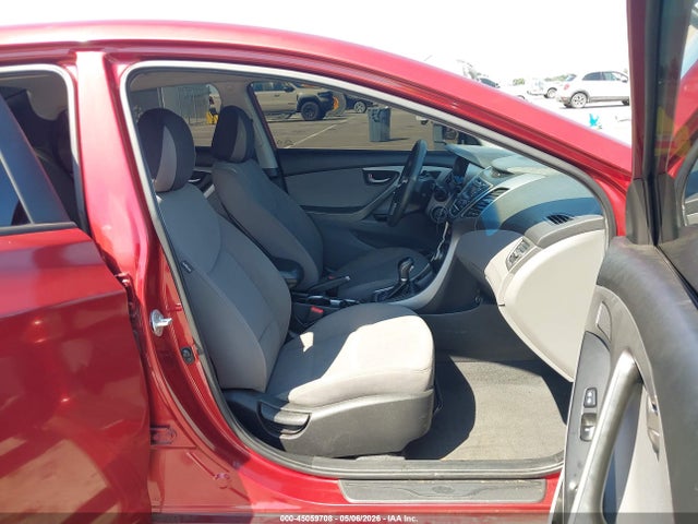 Hyundai ELANTRA Se