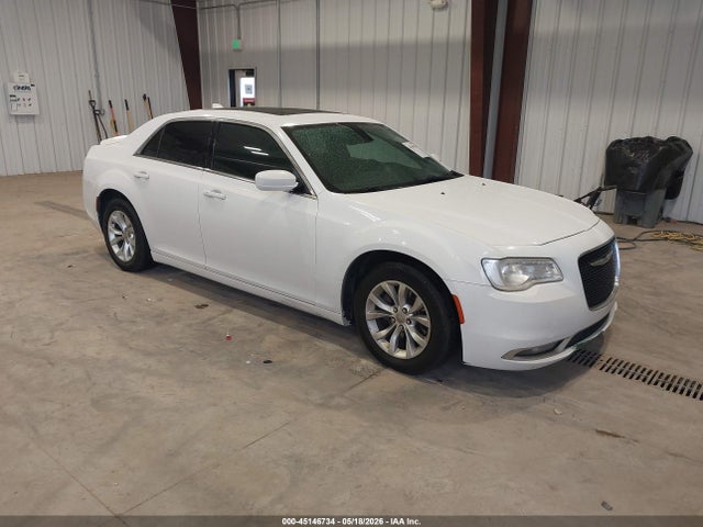 Salvage Chrysler 300 Image