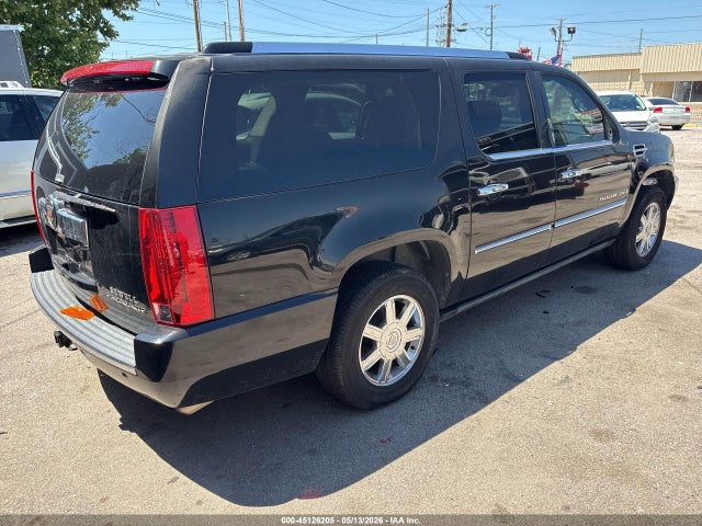 Cadillac Escalade Standard