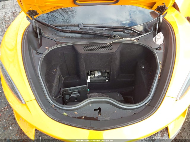 McLaren GT