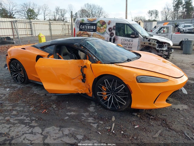McLaren GT