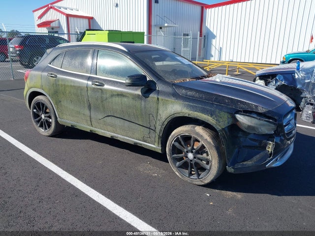 Salvage Mercedes-Benz GLA Image