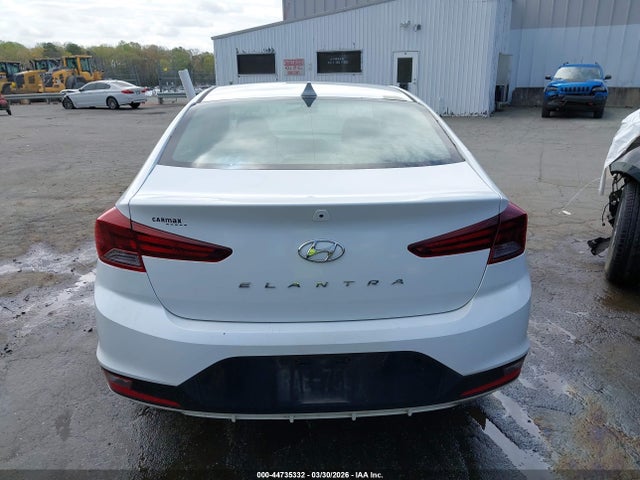 Hyundai ELANTRA Sel