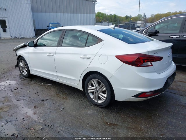 Hyundai ELANTRA Sel