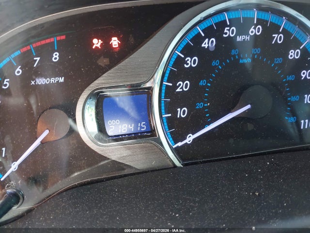 Toyota Sienna Xle V6 8 Passenger