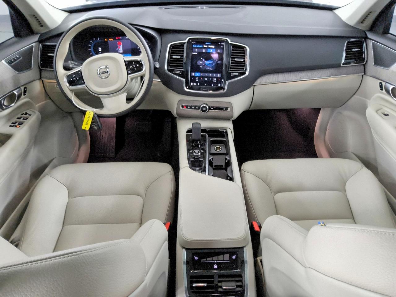 Volvo XC90 Plus