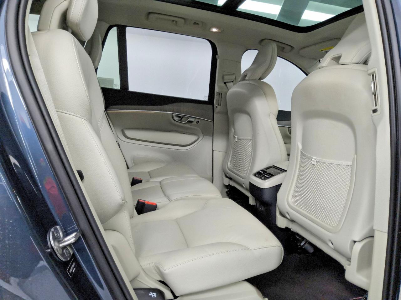 Volvo XC90 Plus