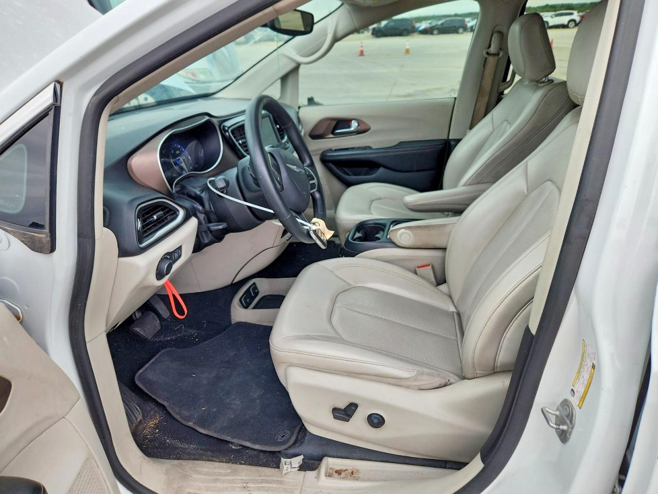 Chrysler Minivan Lxi