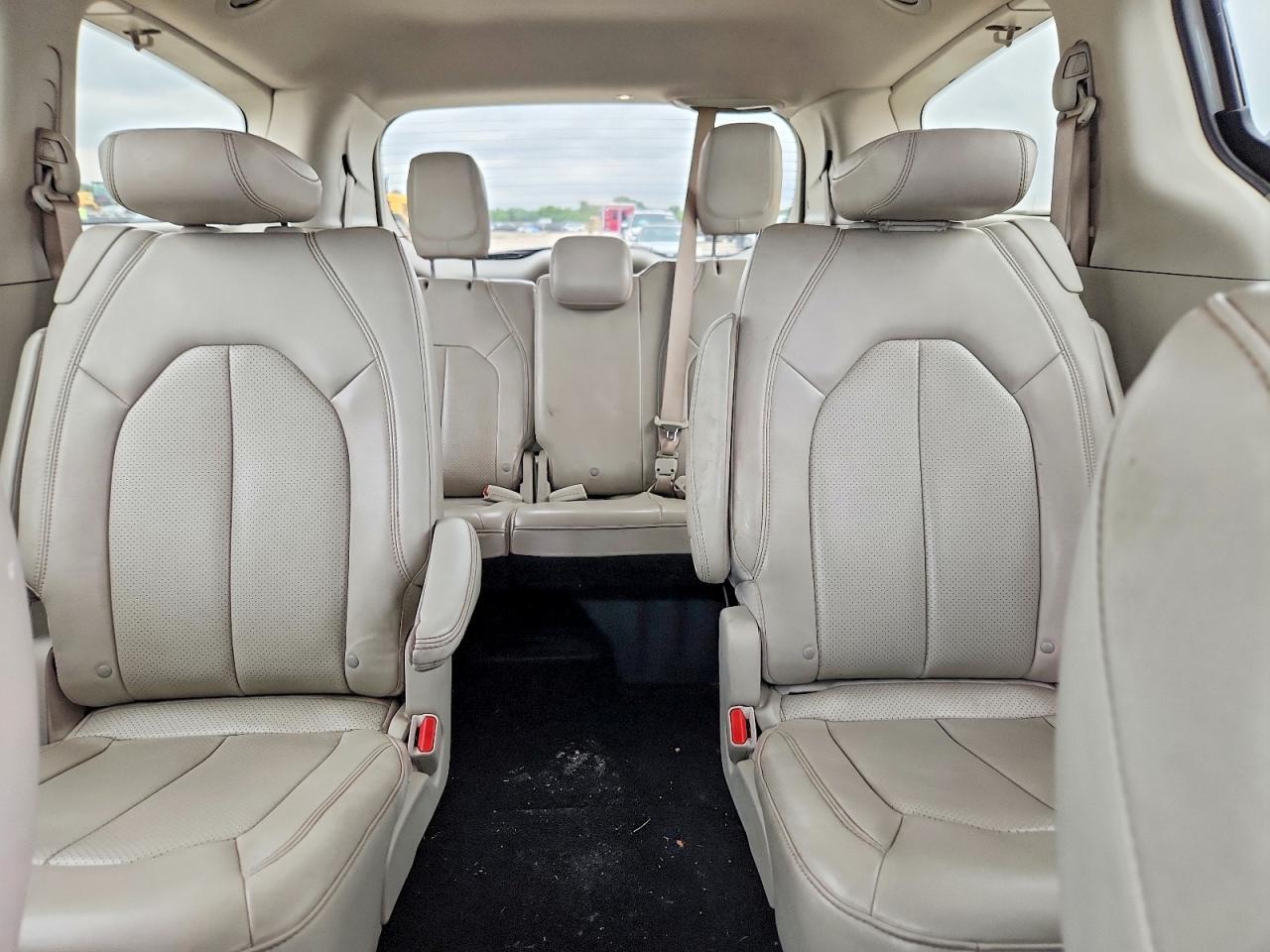 Chrysler Minivan Lxi