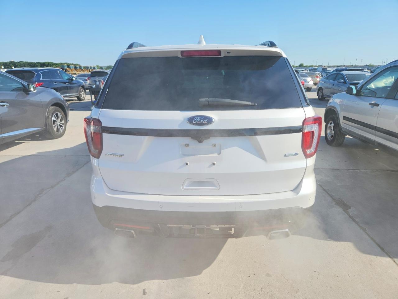 Ford Explorer Sport