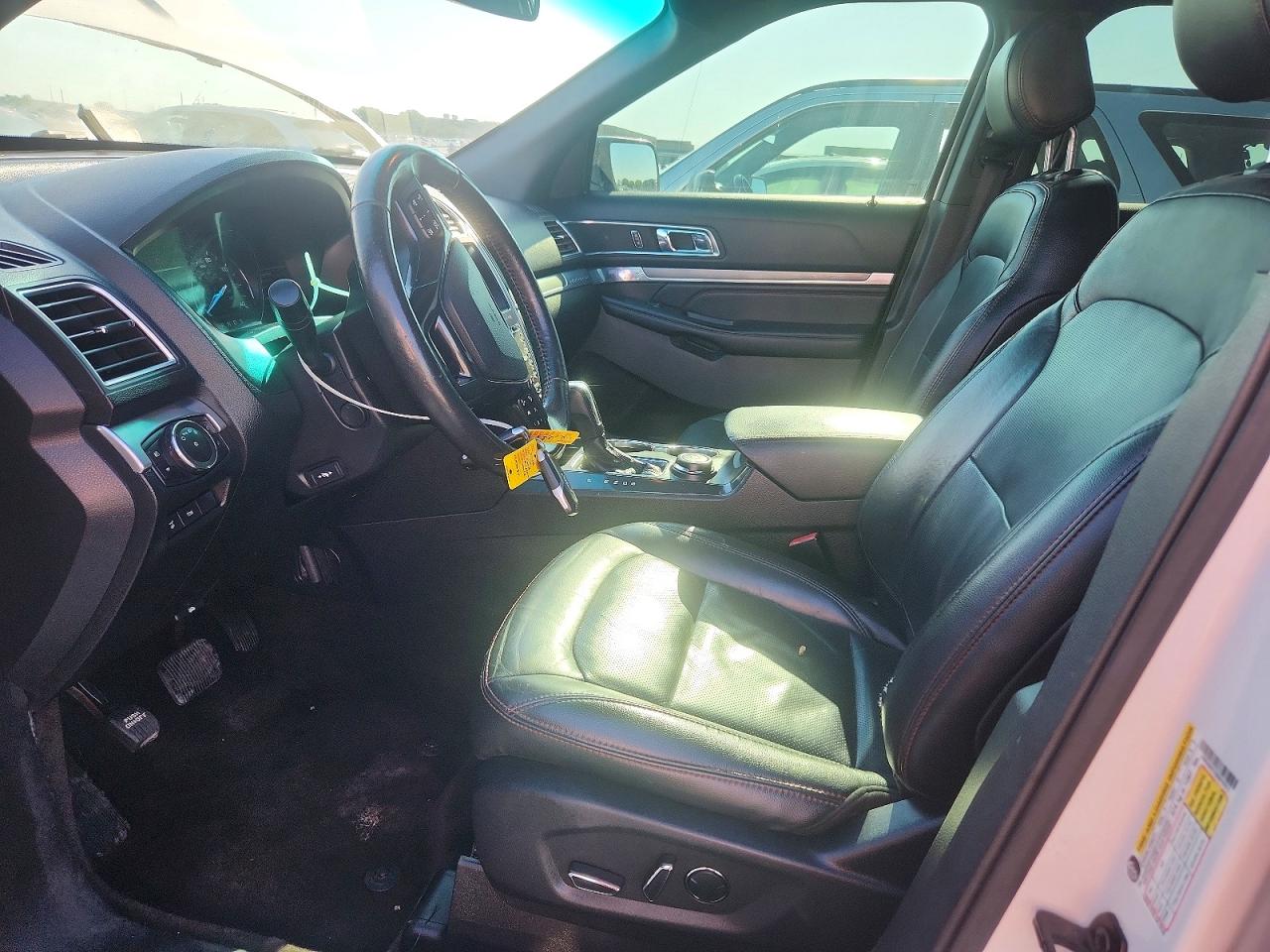 Ford Explorer Sport