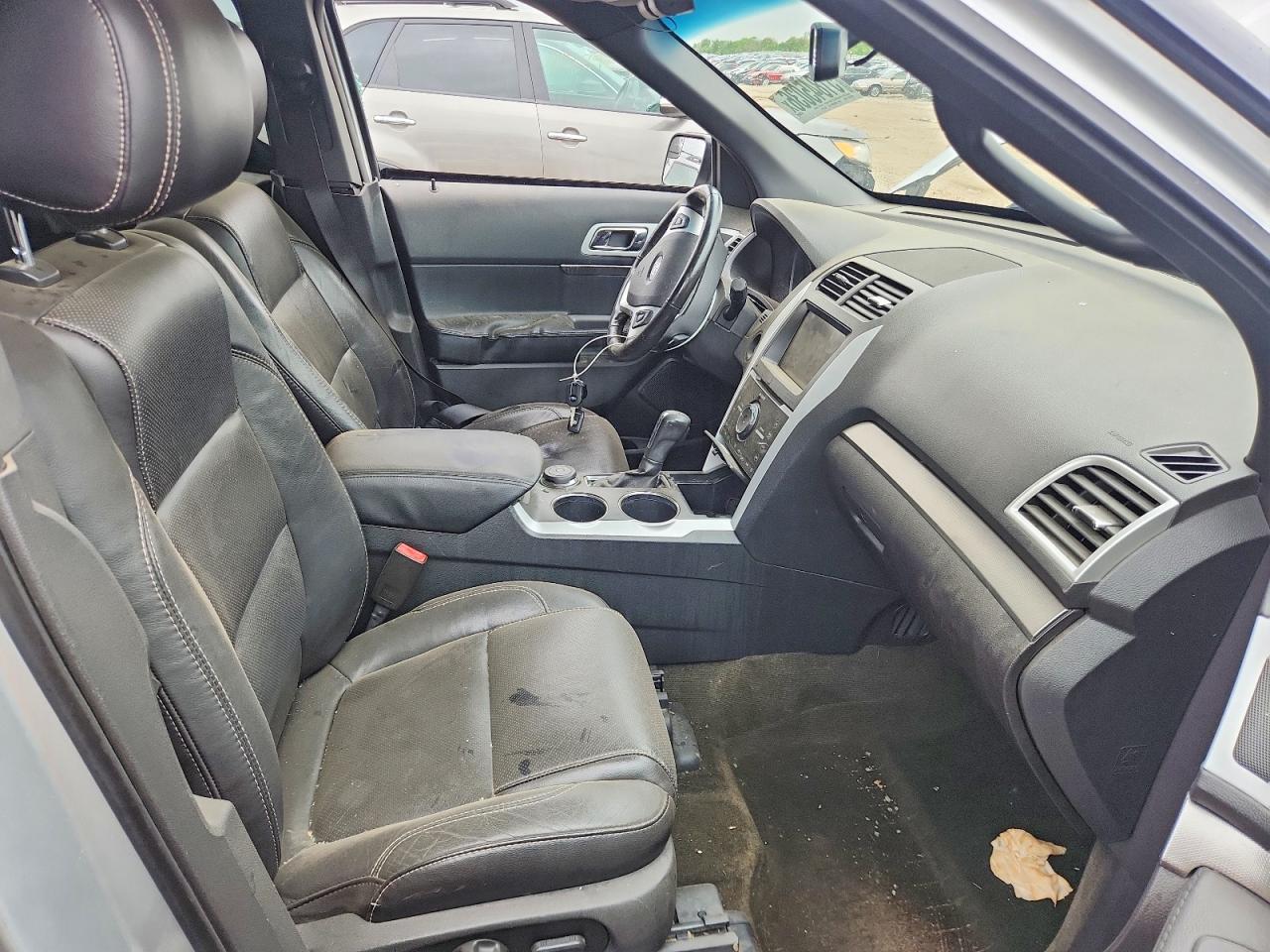 Ford Explorer Sport