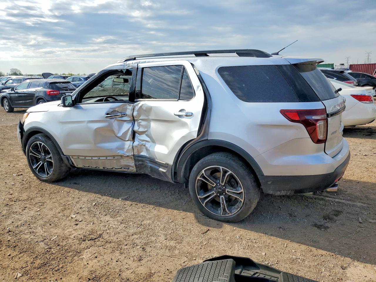 Ford Explorer Sport
