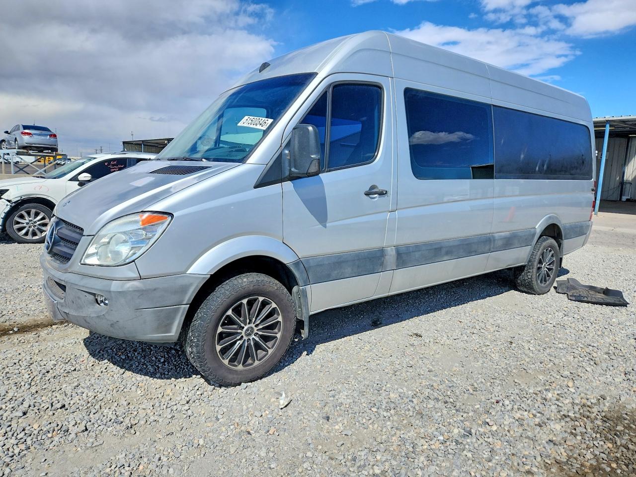 Salvage Mercedes-Benz Sprinter Image