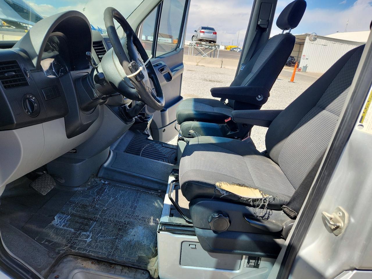 Mercedes-Benz Sprinter 2500