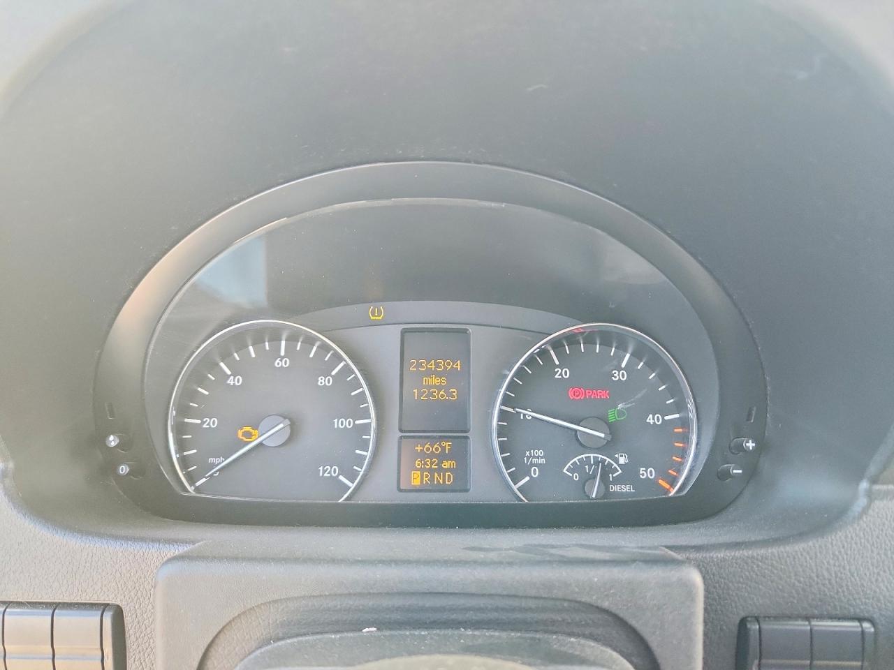 Mercedes-Benz Sprinter 2500