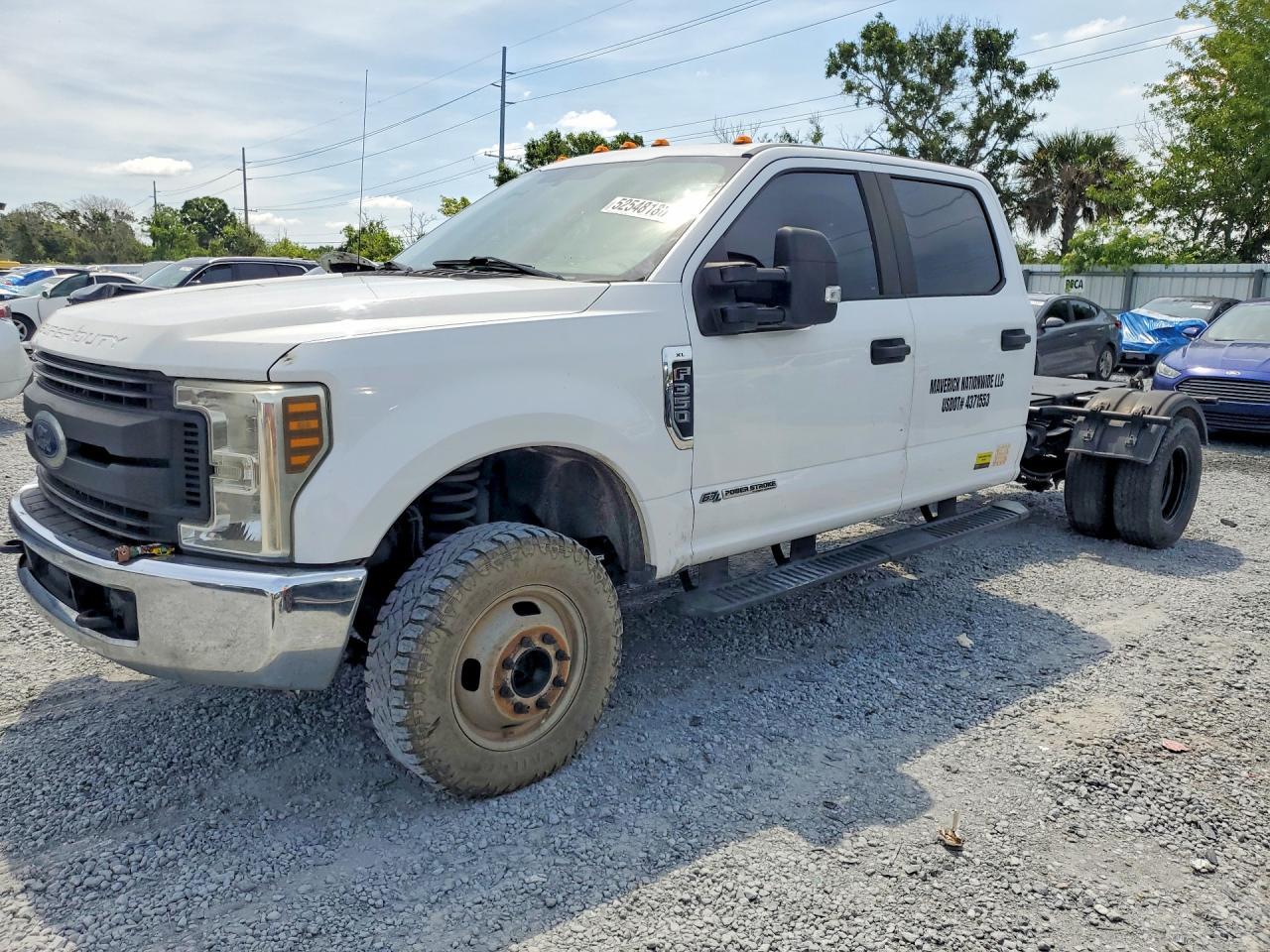 Salvage Ford F-350 Image